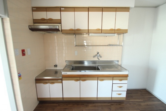キッチン　※別部屋の写真です