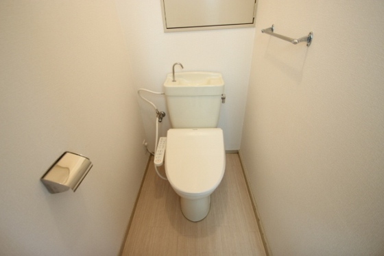 トイレ　※別部屋の写真です