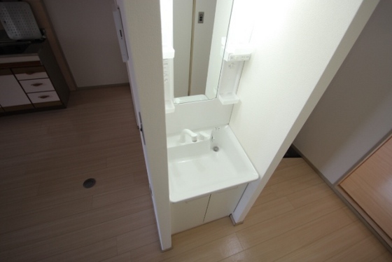 洗面設備　※別部屋の写真です