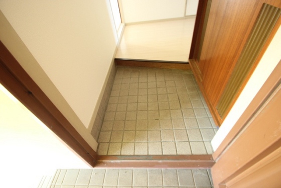 玄関　※別部屋の写真です