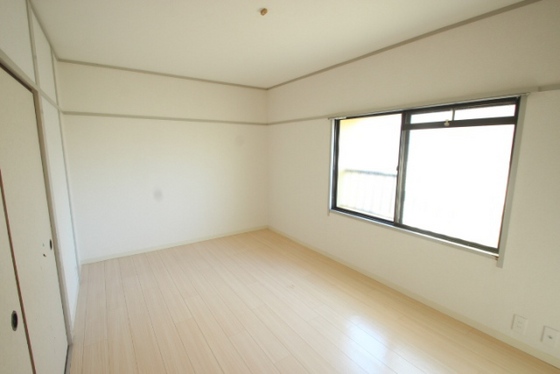 居室・リビング　※別部屋の写真です