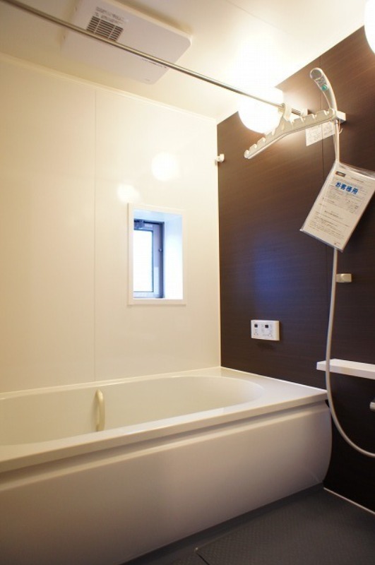 バス・シャワールーム　図面と現状に相違がある場合には現状を優先