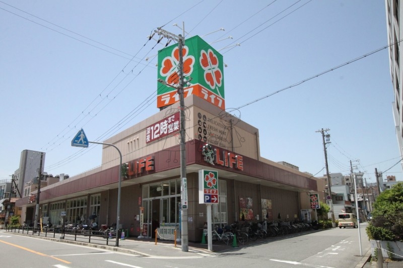 スーパー　ライフ西田辺店（スーパー）まで360m