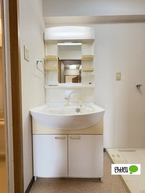 洗面設備　６０１