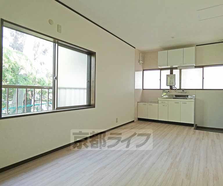 居室・リビング　広々とした写真です！