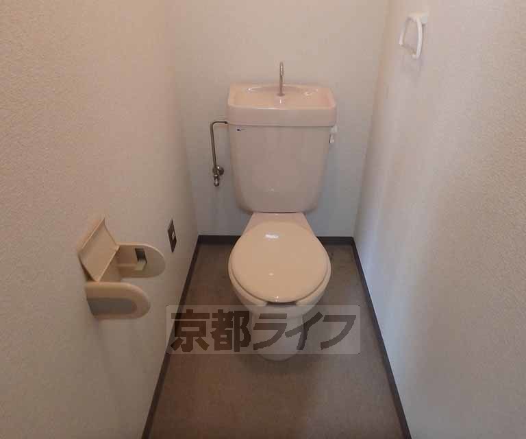 トイレ　お掃除も忘れずに