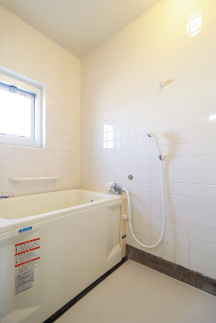 バス・シャワールーム　浴室