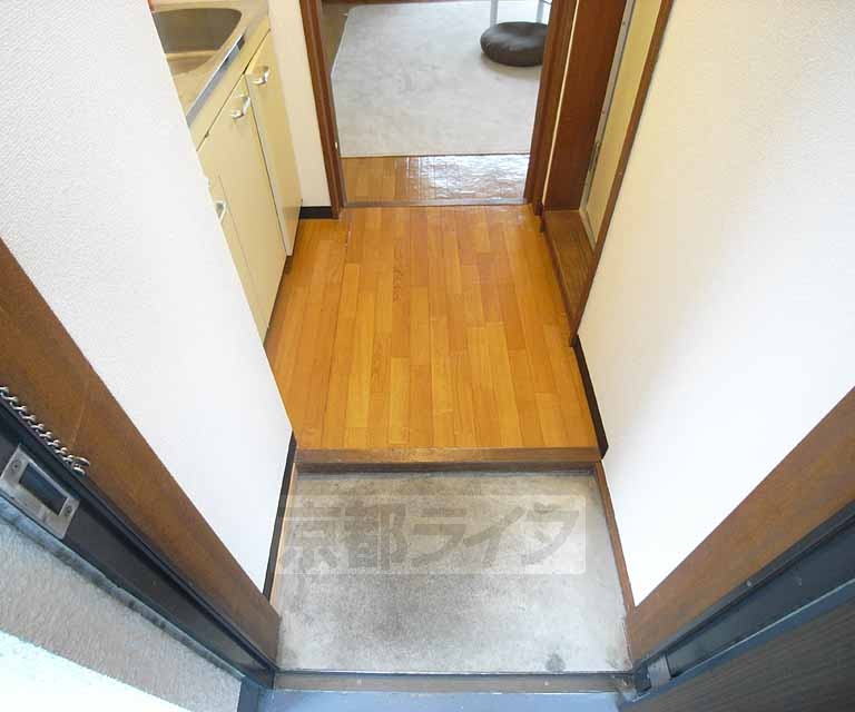 玄関　広々とした玄関です。