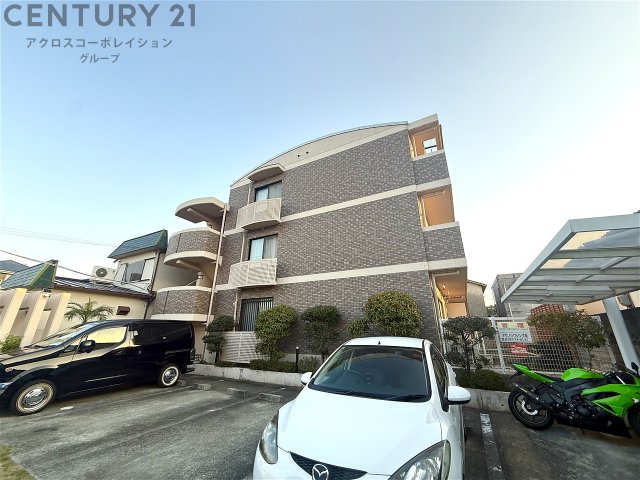 建物外観　敷地内駐輪スペースあり！