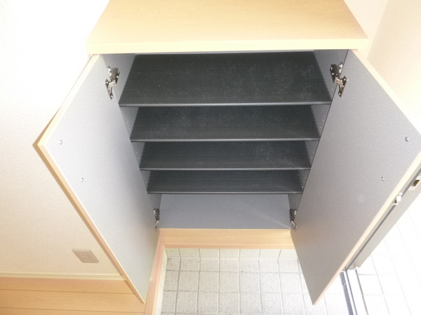 玄関　下駄箱