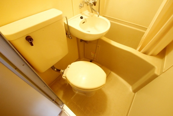 トイレ　※別部屋の写真です