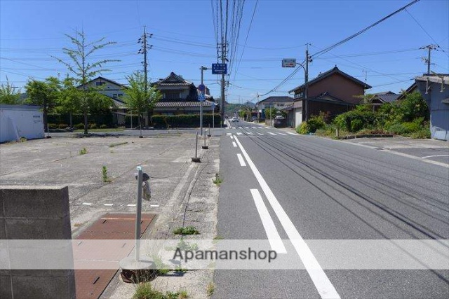 その他　前面道路（その他）まで0m