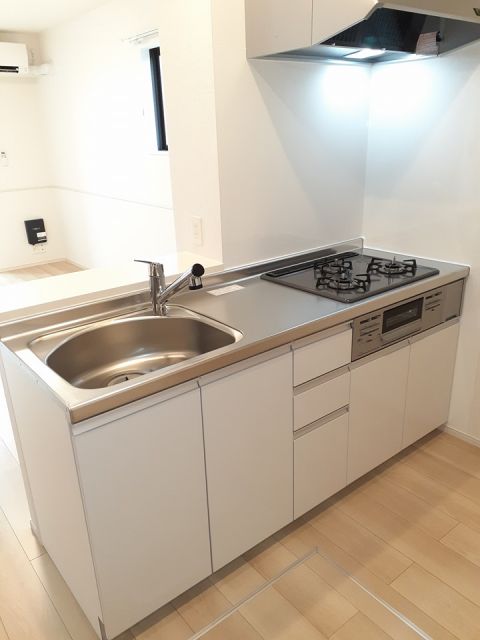 シン・ラシーヌ_内装_1