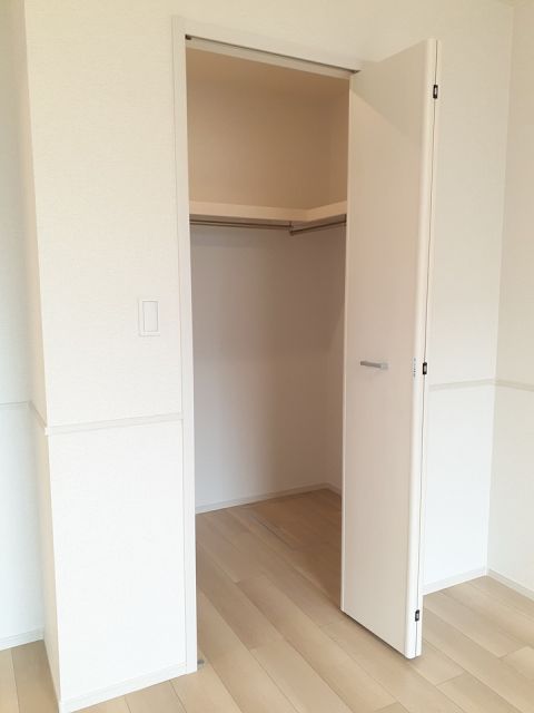 シン・ラシーヌ_内装_4