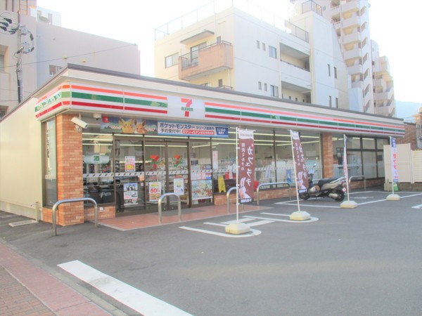 コンビニ　セブンイレブン長崎岩川町店（コンビニ）まで281m