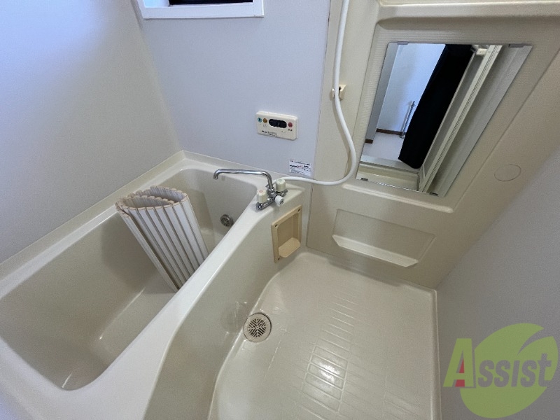 バス・シャワールーム　疲れた時はゆっくり湯船につかってみてはいかがでしょうか。