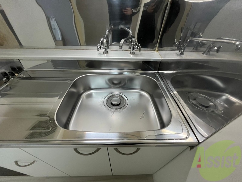 洗面設備　キッチンのシンクはピカピカで掃除意欲が湧いてきそう！