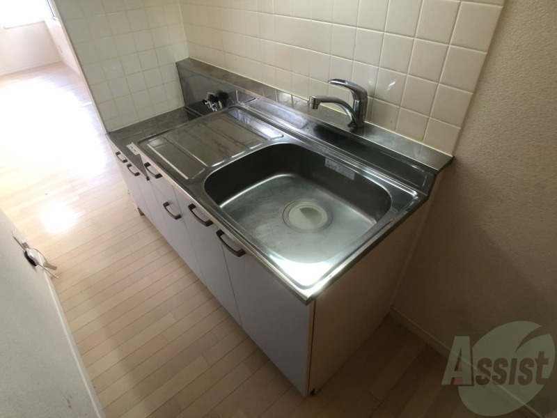 キッチン　こちらはキッチン。調理スペースもあり使いやすそうです。