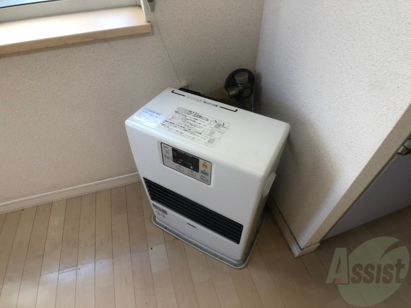 その他設備　灯油暖房です。札幌の寒い冬もこれで大丈夫！