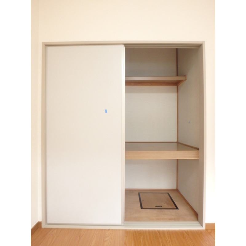 収納　図面と現状に相違がある場合には現状を優先