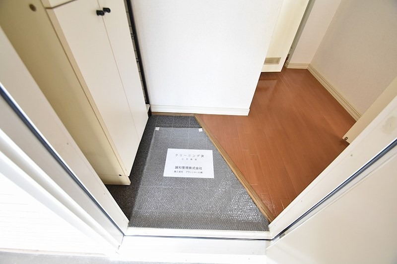 玄関　シューズボックス完備の玄関です。