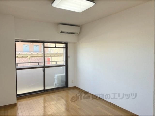 居室・リビング　洋室