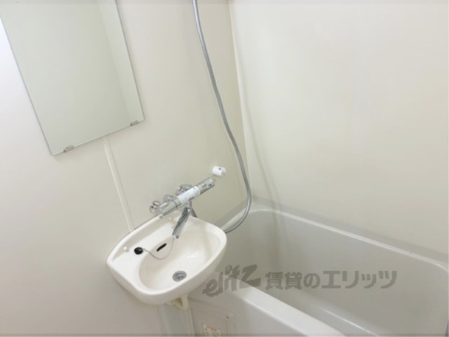 バス・シャワールーム　バス