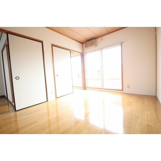 居室・リビング　洋室６帖