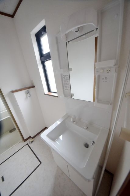 洗面設備　お問い合わせはタウンハウジングまで