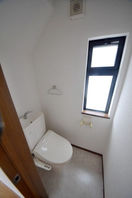 トイレ　お問い合わせはタウンハウジングまで