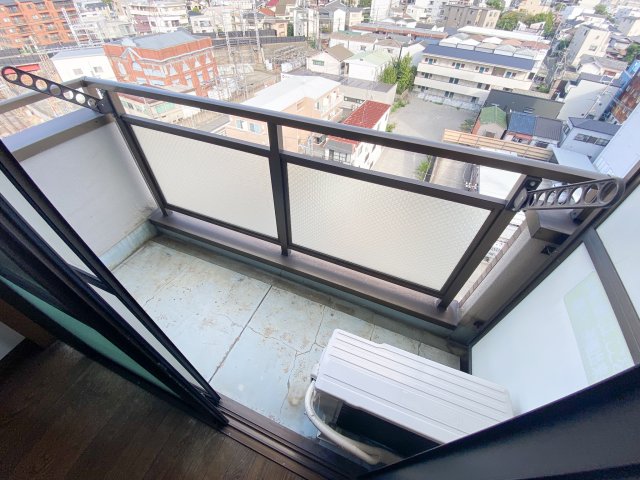 バルコニー　明るいバルコニーです