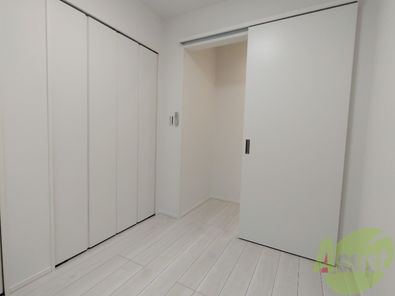 その他部屋・スペース　よく陽が差す、明るい室内で快適にお過ごしいただけます。