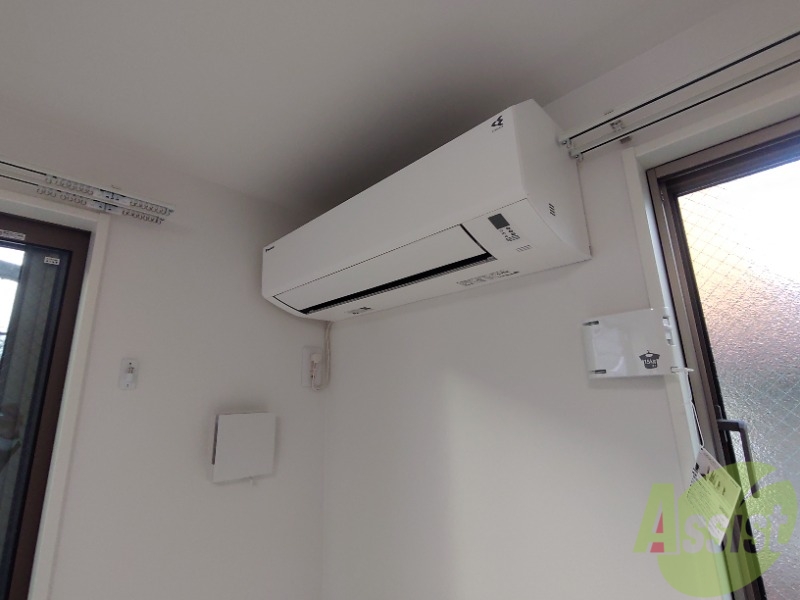 その他設備　リビングのエアコンで暑い日も寒い日も快適に過ごせます