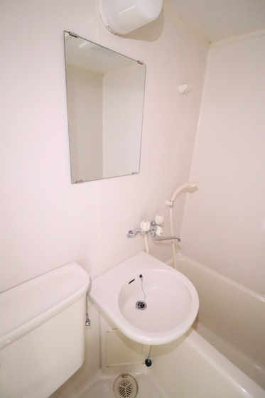 洗面設備　※別部屋の写真です