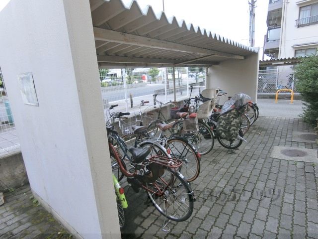 駐車場　駐輪場