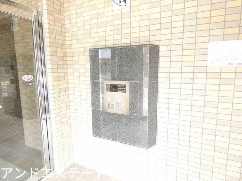 セキュリティ　オートロック付き