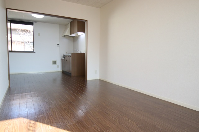 居室・リビング　※別号室の参考写真です