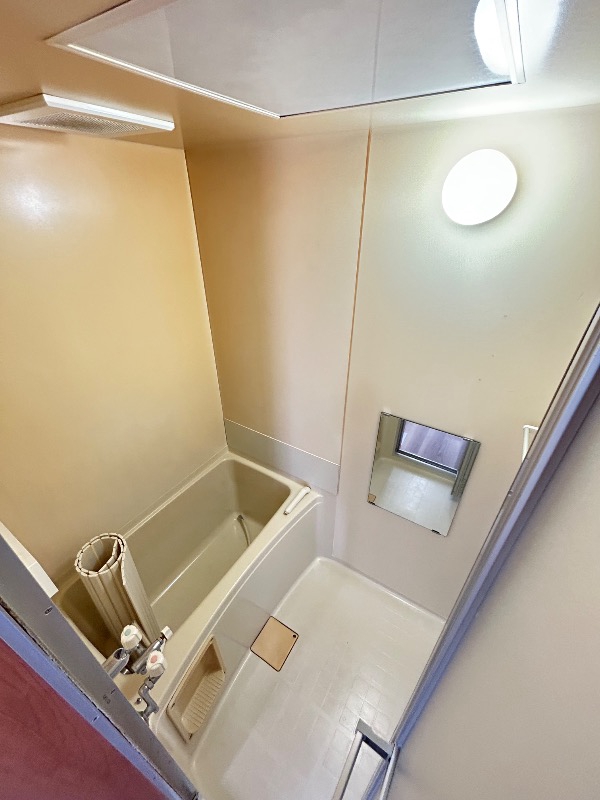 バス・シャワールーム　バス