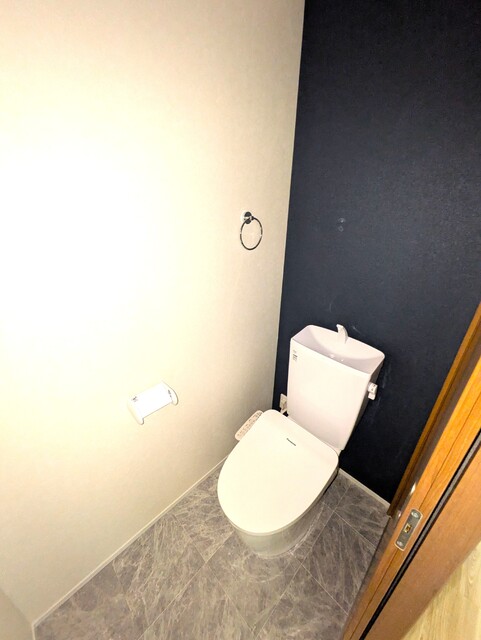 トイレ　建築中です