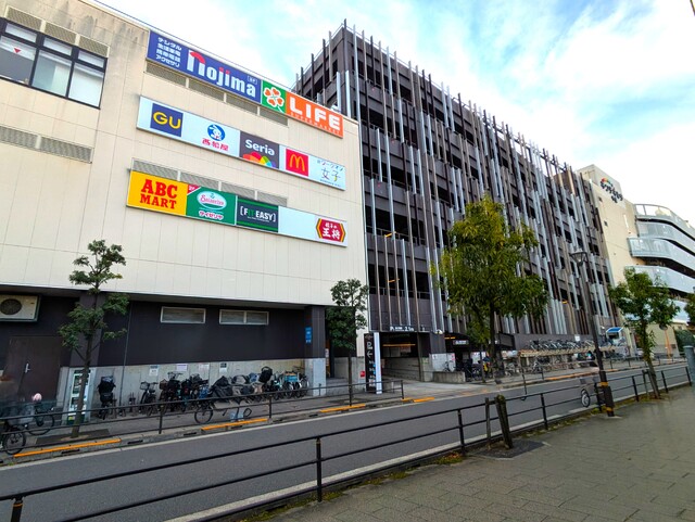 ショッピングセンター　ポンテポルタ千住（ショッピングセンター）まで70m