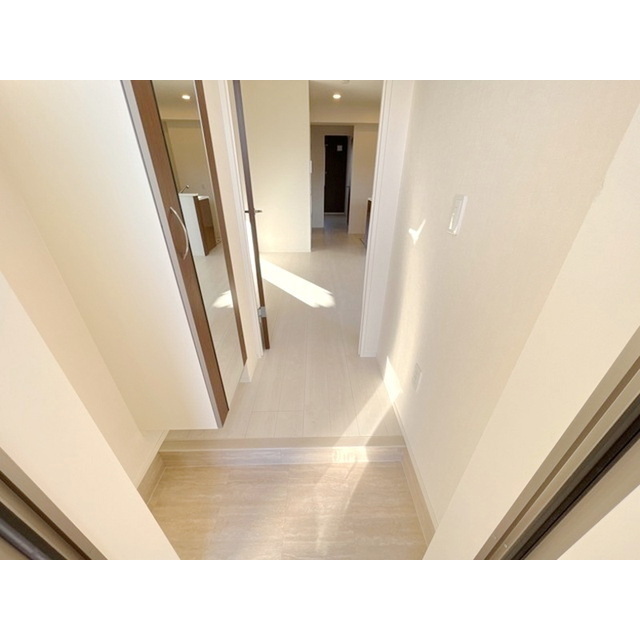 玄関　画像はイメージになります