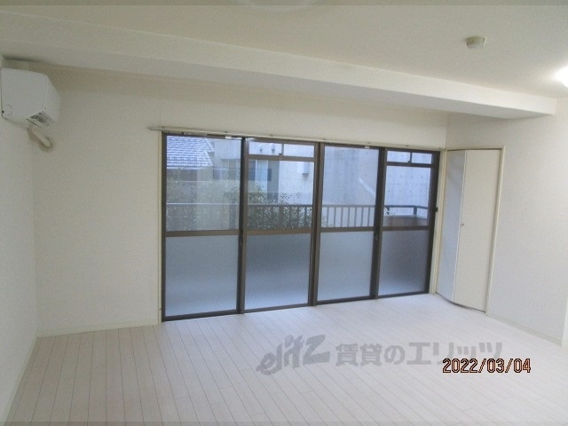 居室・リビング　洋室