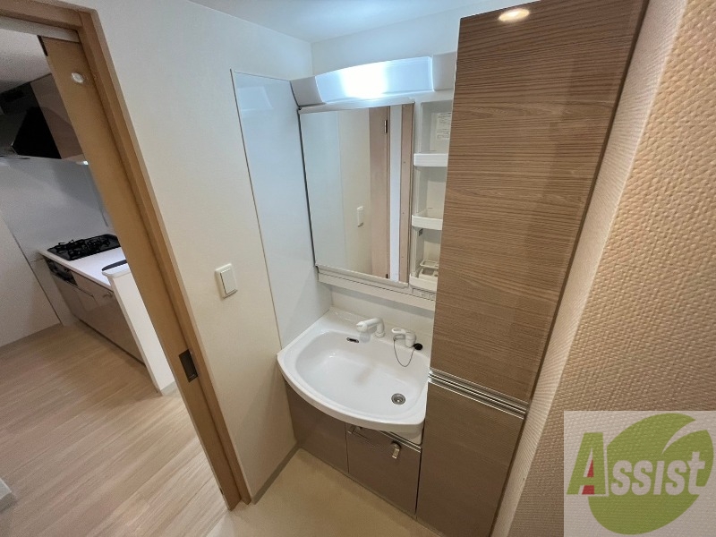 洗面設備　洗面台は独立していて使いやすそうですね。