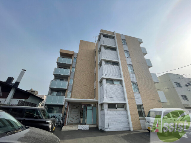 建物外観　札幌市中央区南十六条西「ＬａＣｏｌｉｎａ」