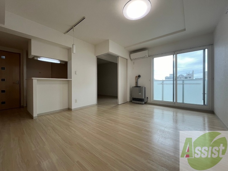 居室・リビング　広くてキレイなＬＤＫが広がっていて、充実した生活が送れそう。