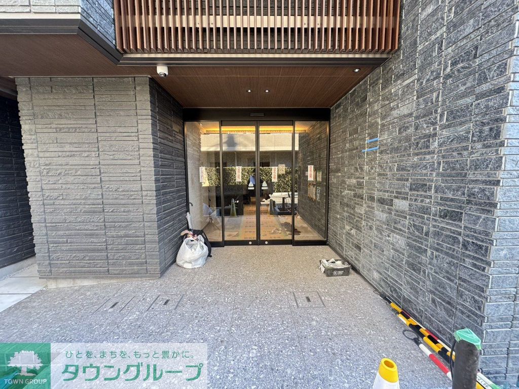 エントランス　エントランス