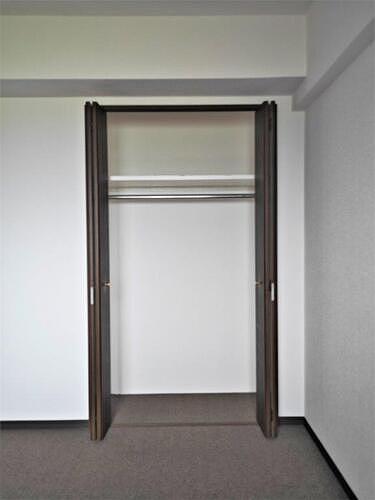 収納　洋室6.0畳のクロゼット