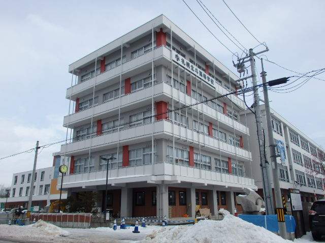 高校・高専　札幌北斗学園（高校・高専）まで335m