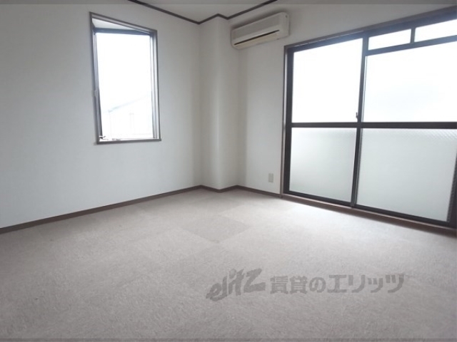 居室・リビング　居室