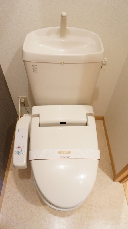 トイレ　図面と現状に相違がある場合には現状を優先